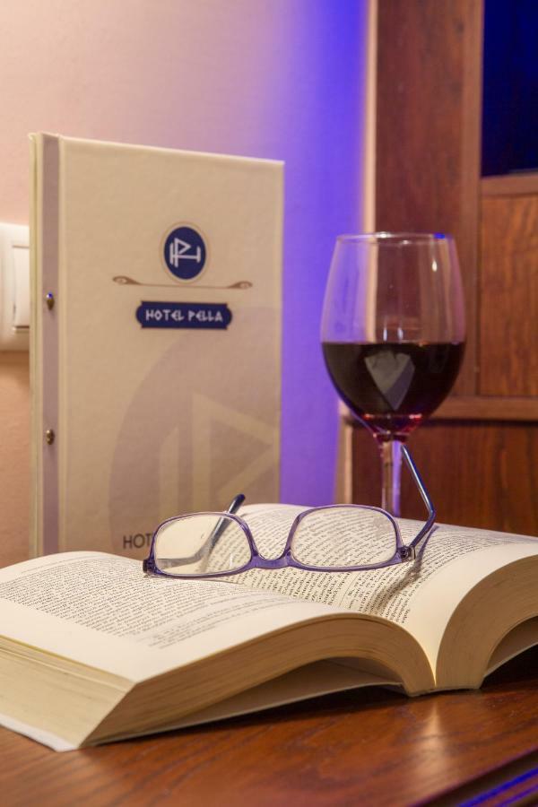 Hotel Pella ヤニツァ エクステリア 写真