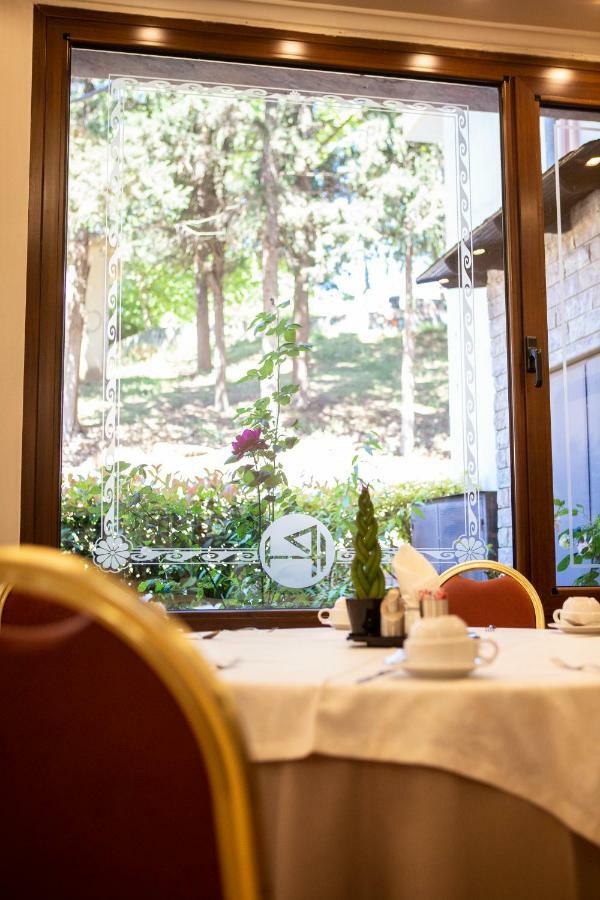Hotel Pella ヤニツァ エクステリア 写真