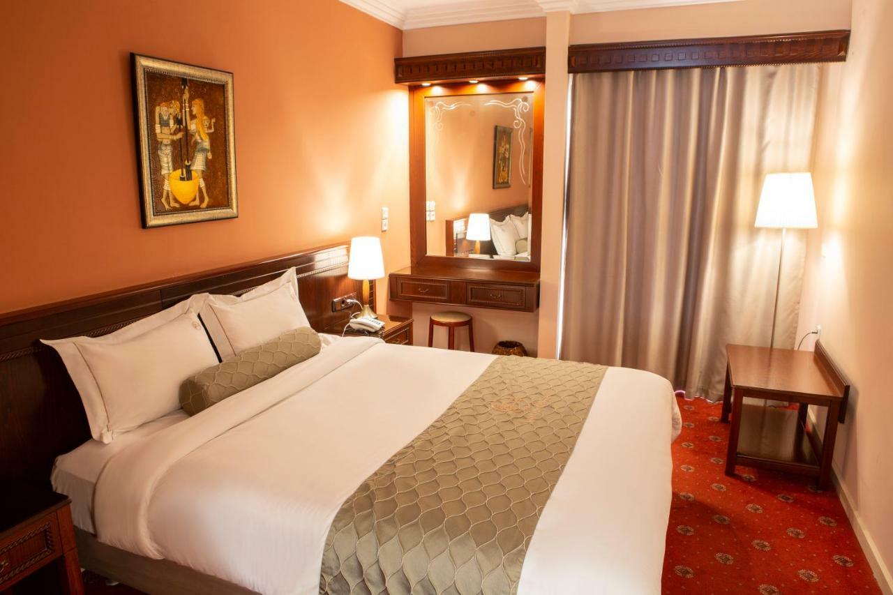 Hotel Pella ヤニツァ エクステリア 写真