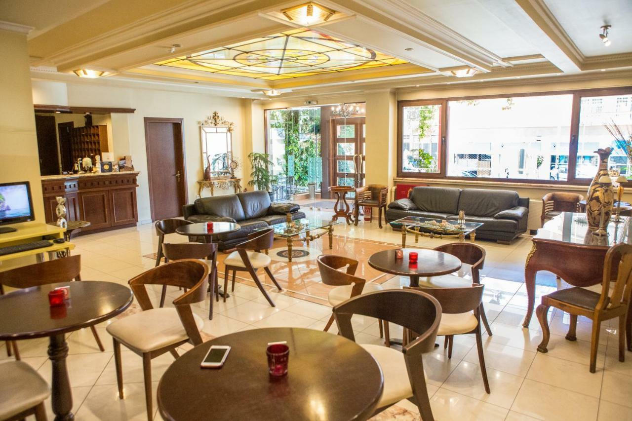 Hotel Pella ヤニツァ エクステリア 写真